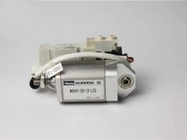 FUJI CP7 AIR CYLINDER ADCPA8142 MCHA7-28-12-LZ3